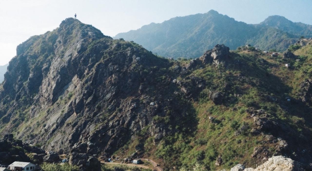 Should you climb Adam's Peak? An honest decision guide